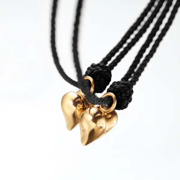 OLE LYNGGAARD COPENHAGEN Connected heart string bracelet black